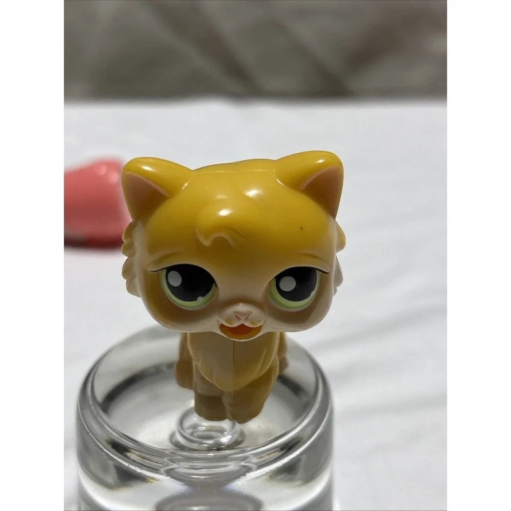 LPS Littlest Pet Shop Rare 2005 First Gen Magnetic Magic Motion Yellow Cat
